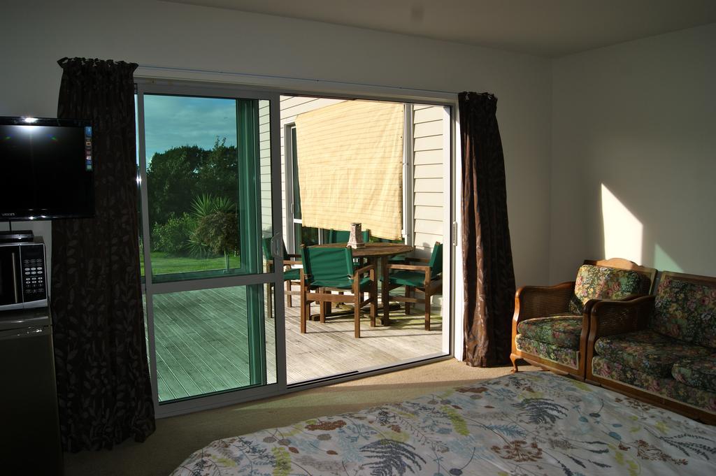 Waihi Beach Getaway-Studio, Ensuite & Private Deck Luaran gambar